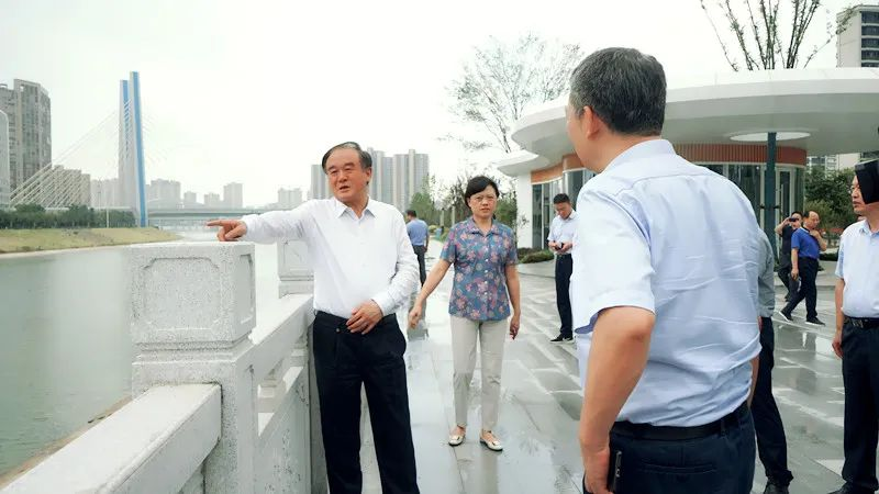 市政协主席韩冰调研“百里画廊”